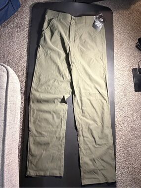 Benny Gold SF Active Stretch Water Repellent Pants (NWT) 🛹🌿